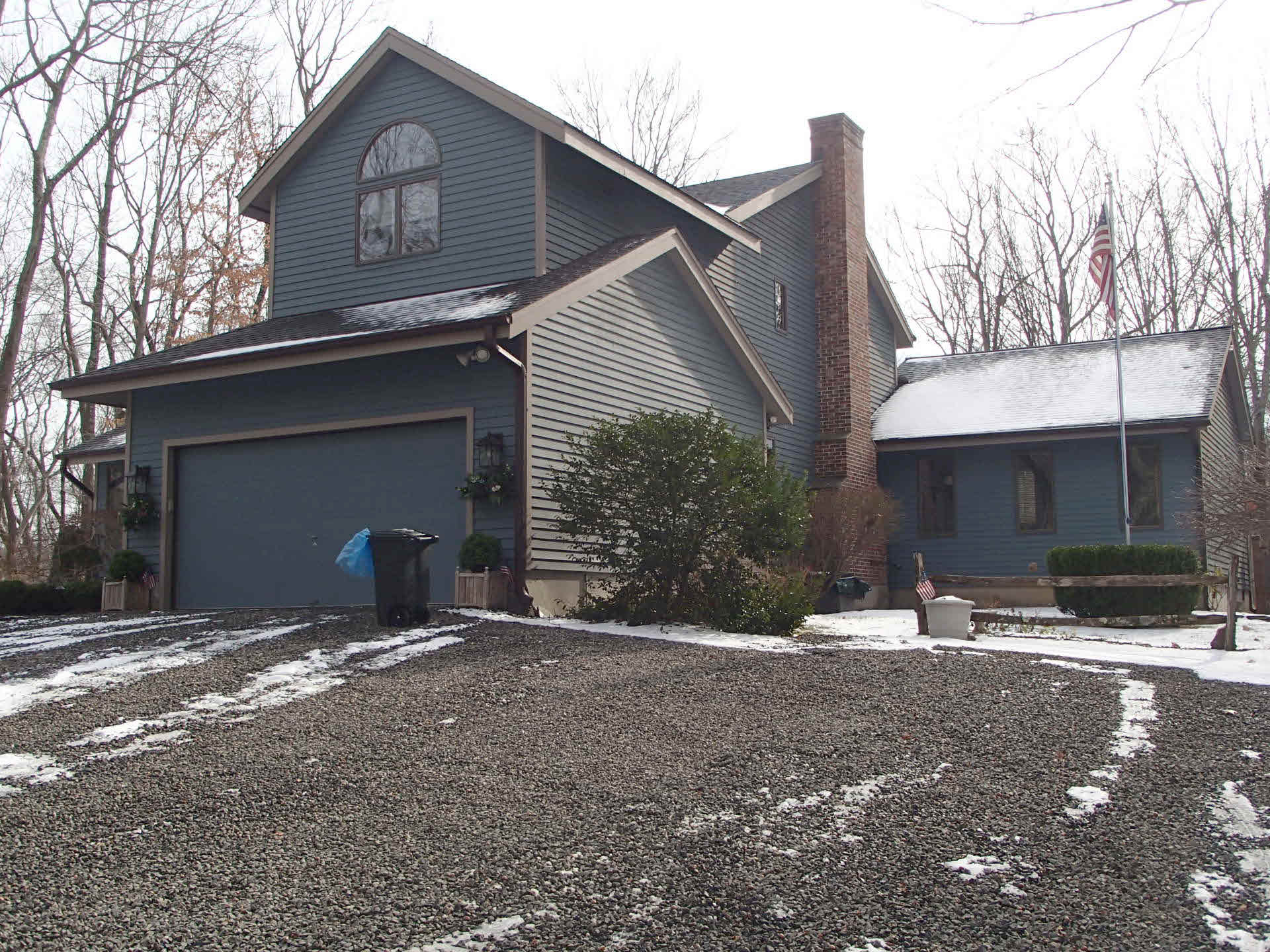 Building photograph for 105 NEW MILFORD RD EAST